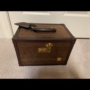 Diane von Furstenberg train case